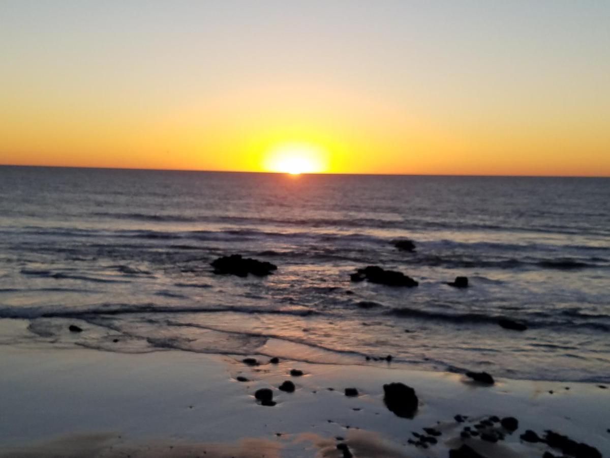 Apartamento 'Luxury Oceanfront Penthouse With Pools, Jacuzzis And Spectacular Ocean Views' Rosarito Exterior foto