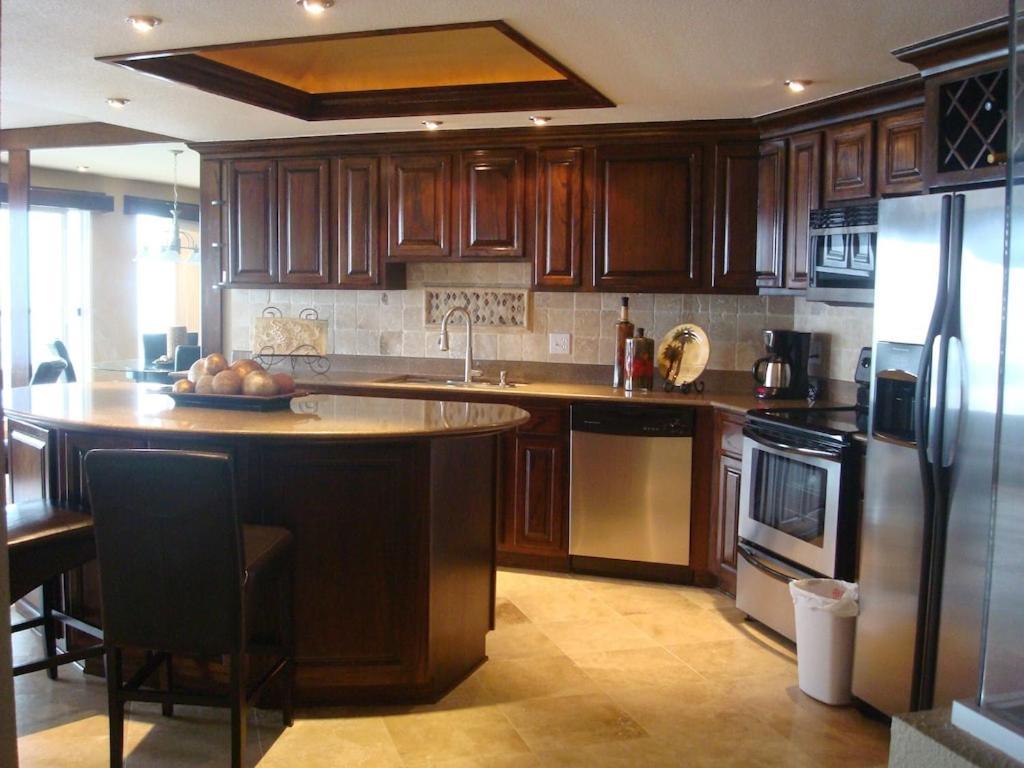 Apartamento 'Luxury Oceanfront Penthouse With Pools, Jacuzzis And Spectacular Ocean Views' Rosarito Exterior foto