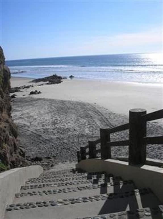 Apartamento 'Luxury Oceanfront Penthouse With Pools, Jacuzzis And Spectacular Ocean Views' Rosarito Exterior foto